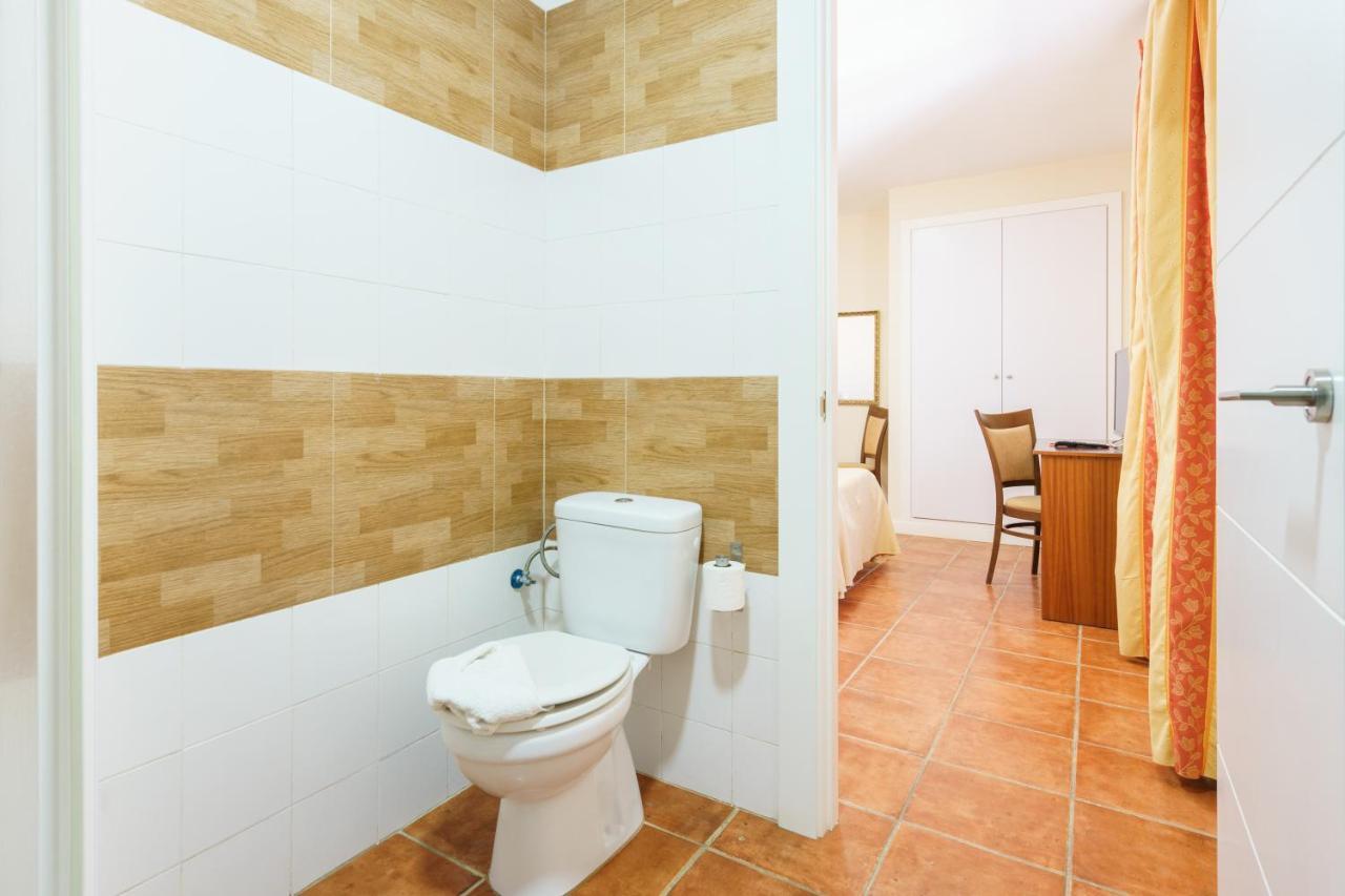 Hotel Carlos V Jerez By Vivere Stays Jerez de la Frontera Extérieur photo